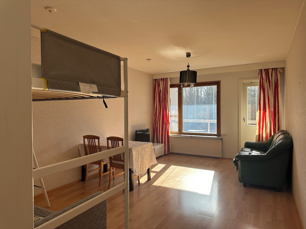 Spacious 2 Bedroom 75 sqm Kannelmäki