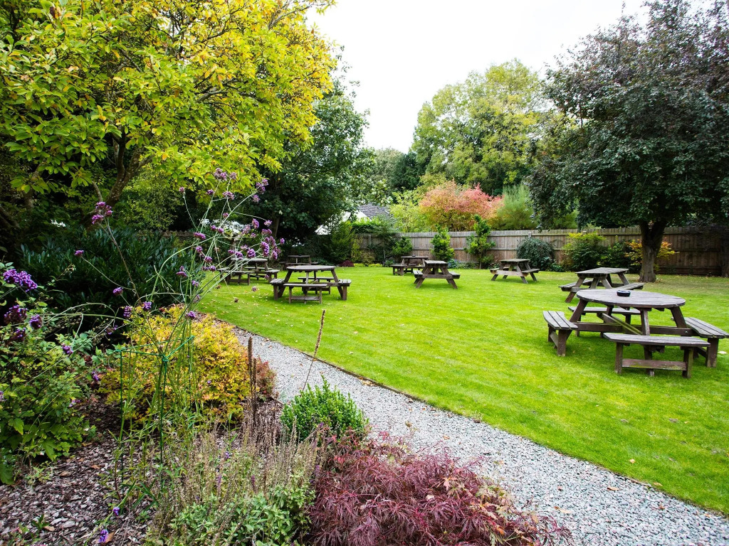 Harewood End Inn