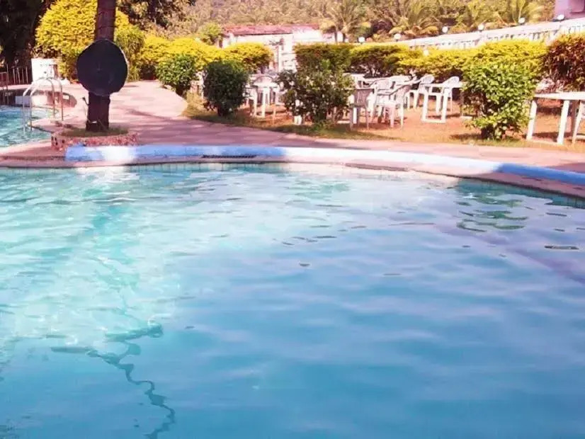 Maizons Lakeview Resort