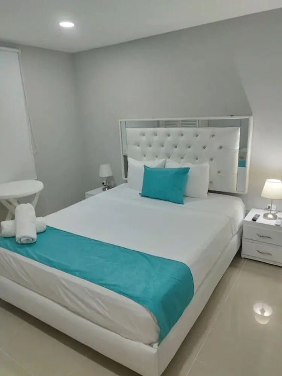 Hotel BM-17  Cerca Al Mar