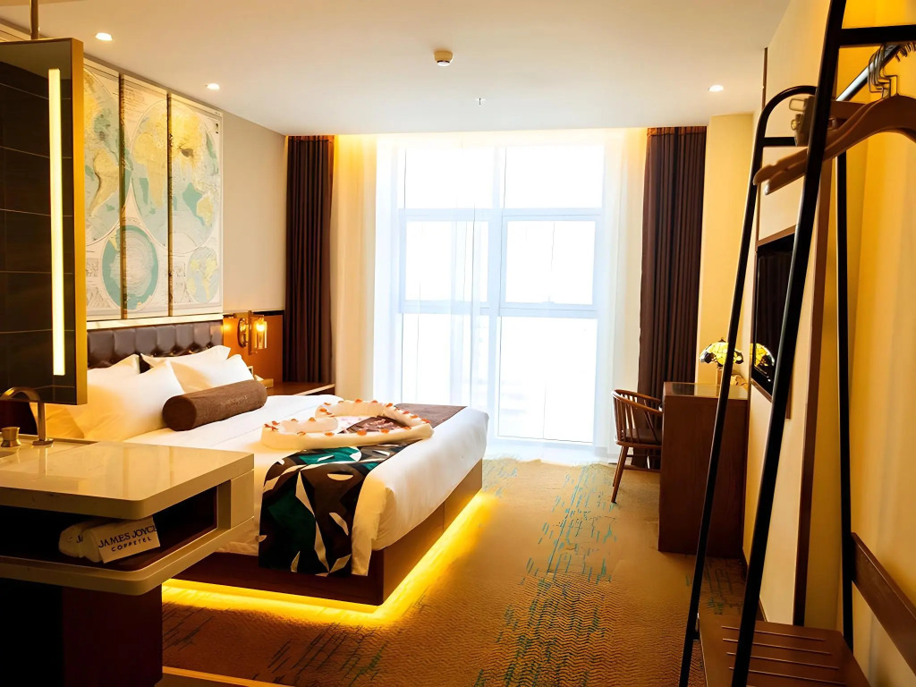Lanzhou Junhe Hotel (Xiguan Metro Station)