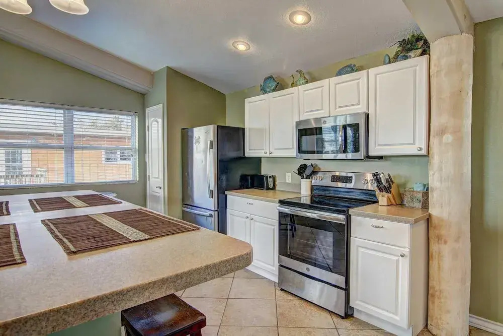 Trojan Paradise - 4 Br Home