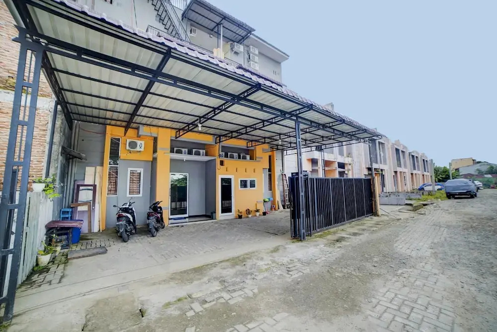 RedDoorz At Teratai Homestay Medan Amplas