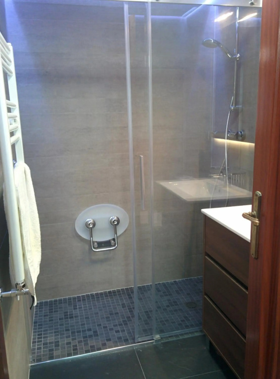Apartamentos Zarautz Playa, con piscina y garaje