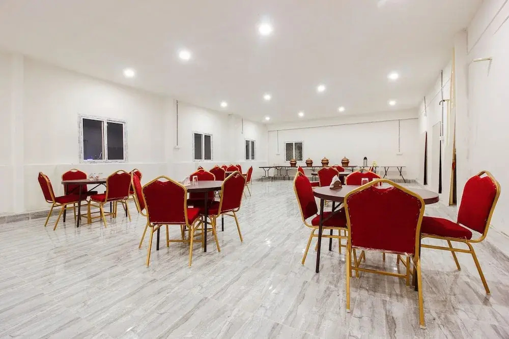 Che Sigma Hotel by OYO Rooms
