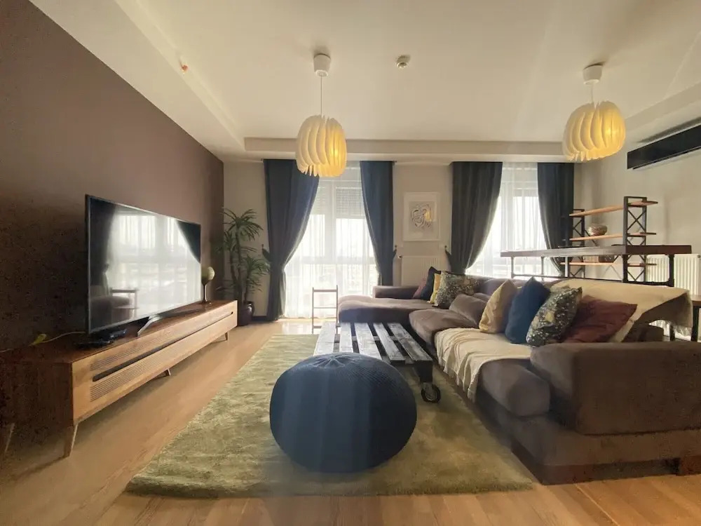 Chic Residence Flat With Central Location In Sisli