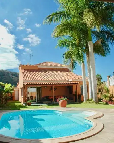 Villa Tauro Country Club