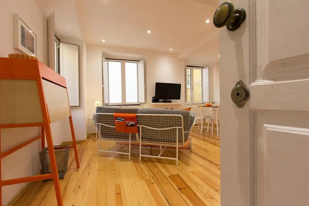 Cais do Sodré Duplex by Homing