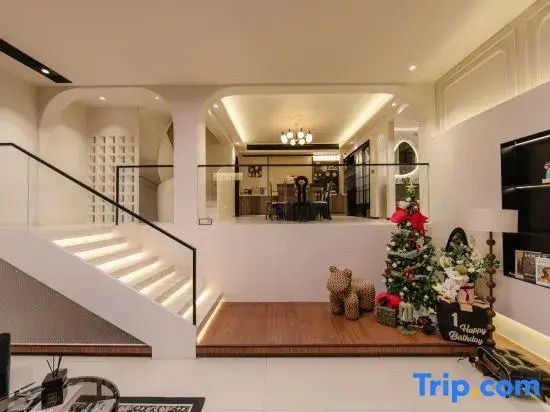 Yizhai Coffee Boutique Stay (Nanxun Ancient Town East Gate)