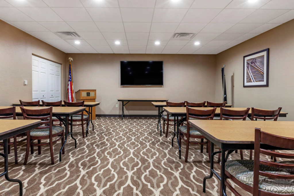 Comfort Suites Escanaba West
