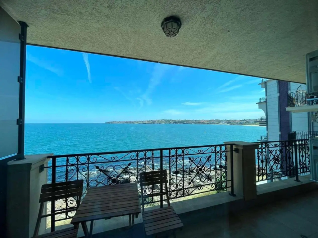 "Rock and Wave" Apartments with sea view in Sozopol