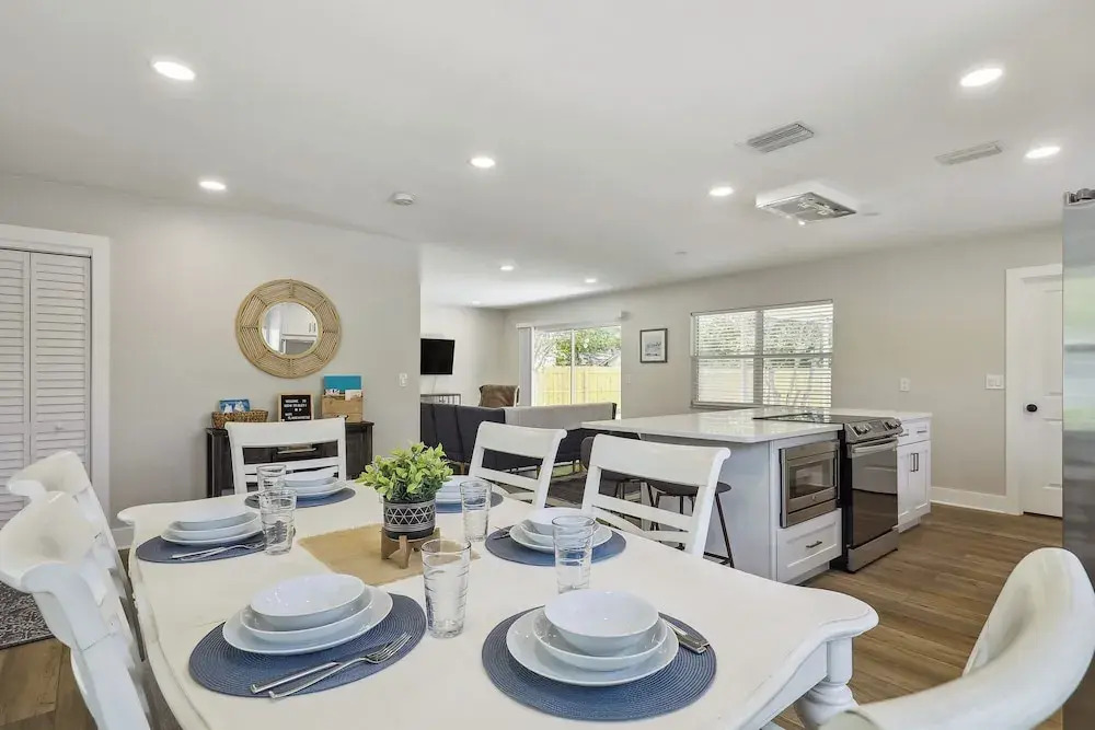 Tampa Vacation Rental ~ 3 Mi to Downtown!