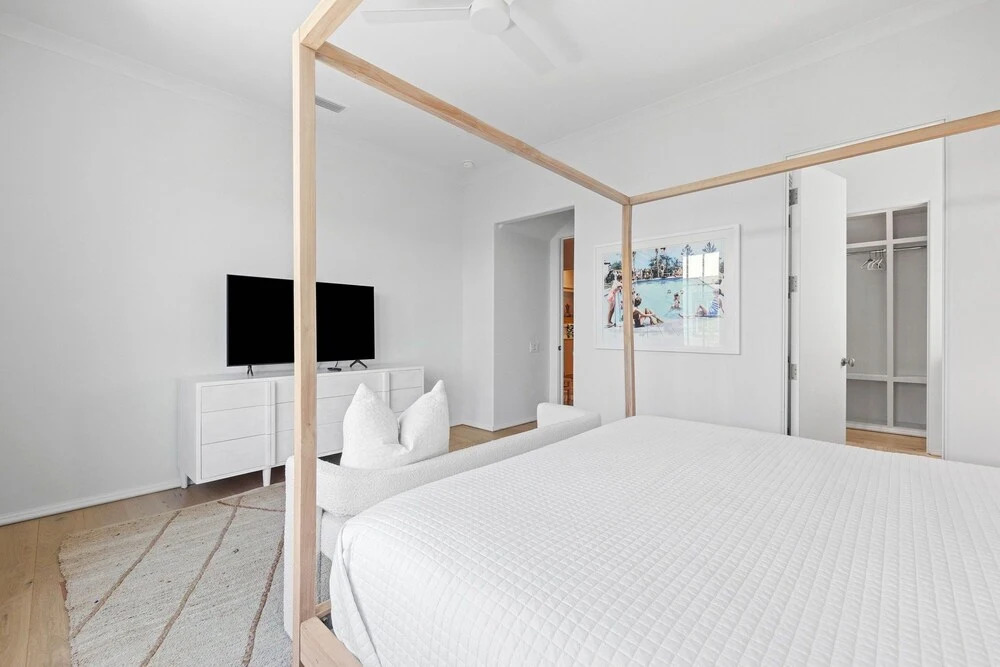Verisun 40 Elysee Court 5 Bedroom Home by RedAwning