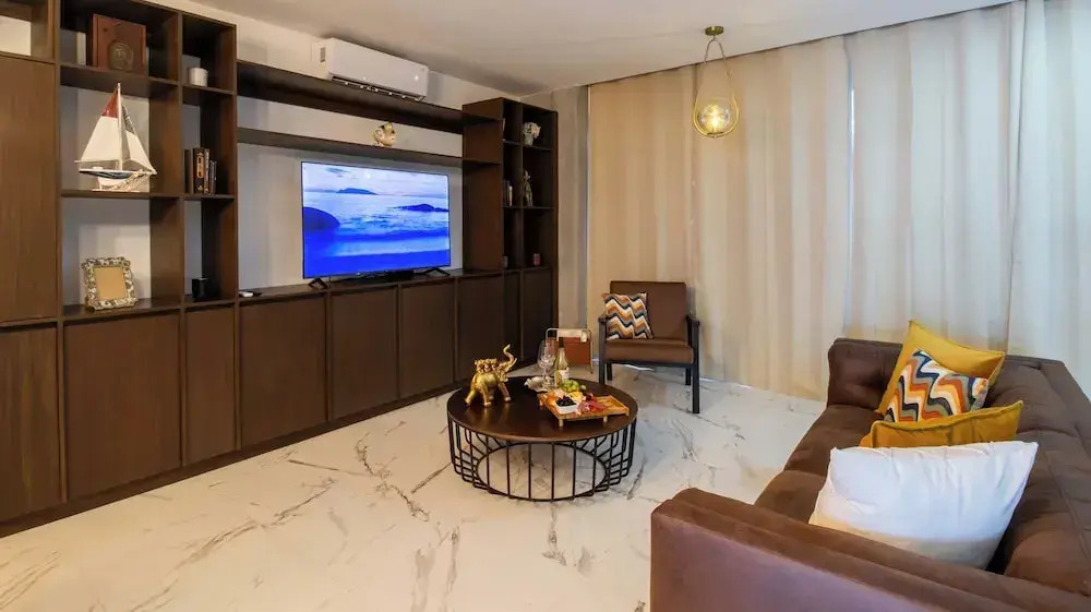 Serene Stylish Stay Roof Pool and Lounge