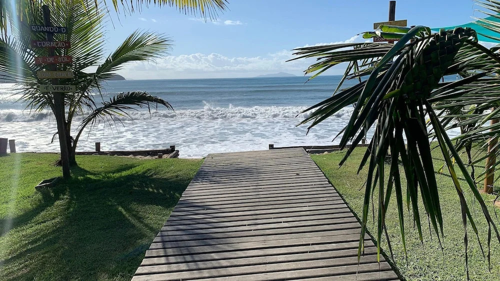 Praia/Piscina com hidro /Pebolim/Sinuca e Wi-Fi