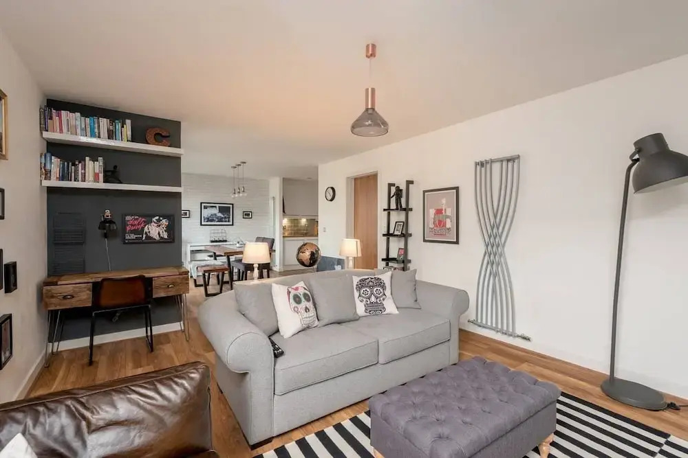 Ultra Stylish 2 Bed/2 Bath with Balcony & Parking