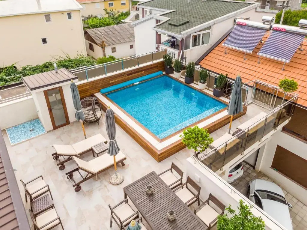 Apartments Davor