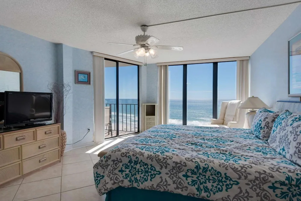 Edgewater Beach Resort Tower 3- 811