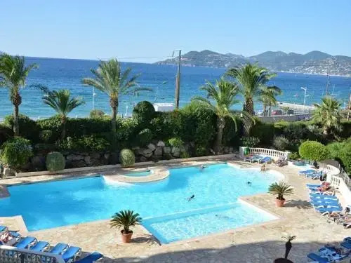 Cannes Front Beach Pools Apartment