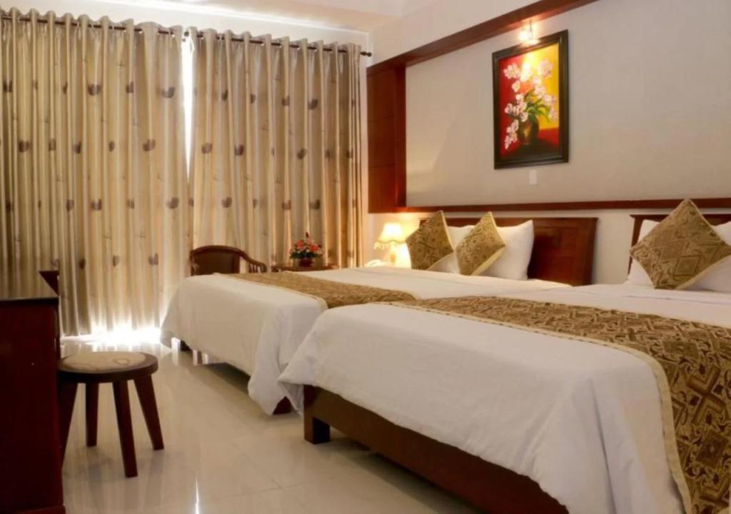 City Hotel 18 Luu Van Lang