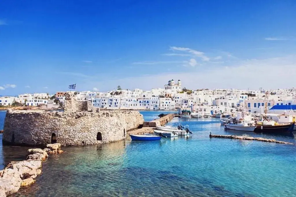 Seafront Brand New Studio in Little Venice of Paros