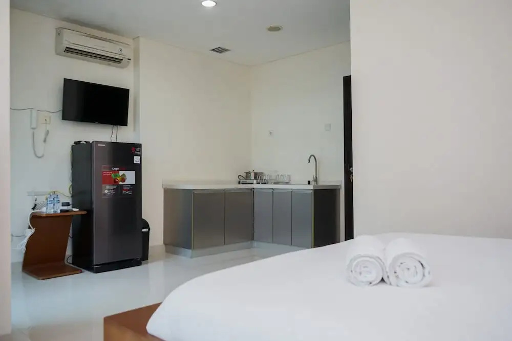 Comfort And Minimalist Studio Loft At Brooklyn Alam Sutera Apartment