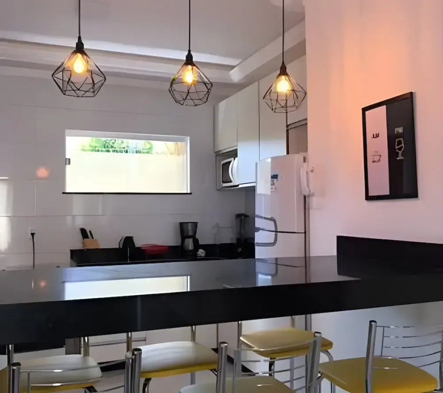 Apto charmoso, 2 quartos com PISCINA em Taperapuãn, A/C