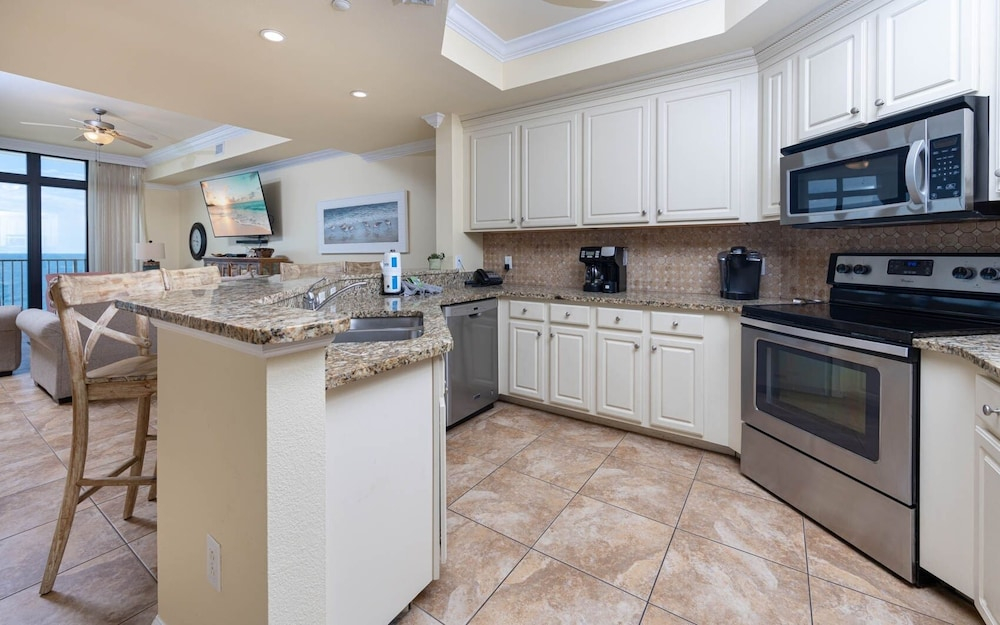 The Oasis 909 Formerly Phoenix West Ii 909 3 Bedroom Condo