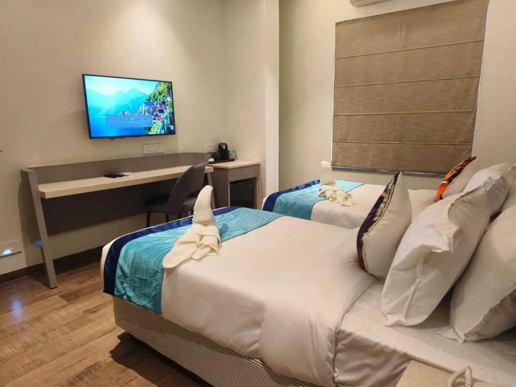 World Inn Hotel