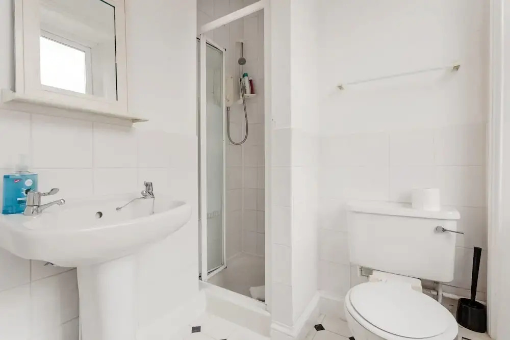 Spacious Studio in West Kensington