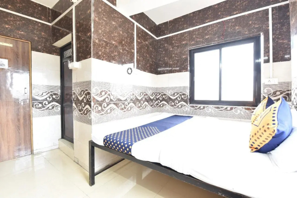 Spot On 85212 Hotel Vaibhav