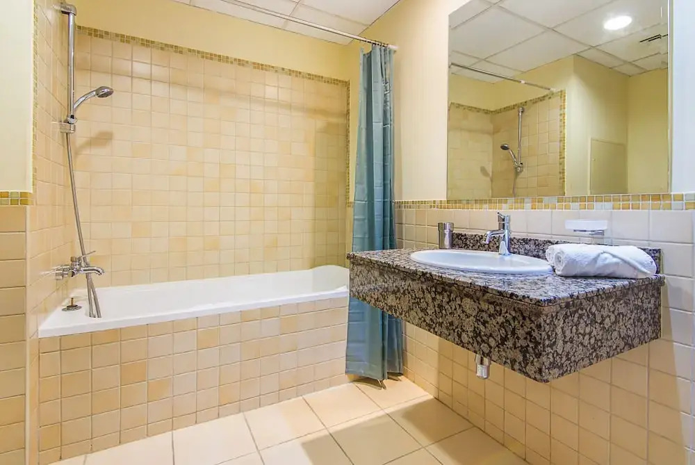Jbr Very Cozy 2 Br Apartment High Floor Sea View