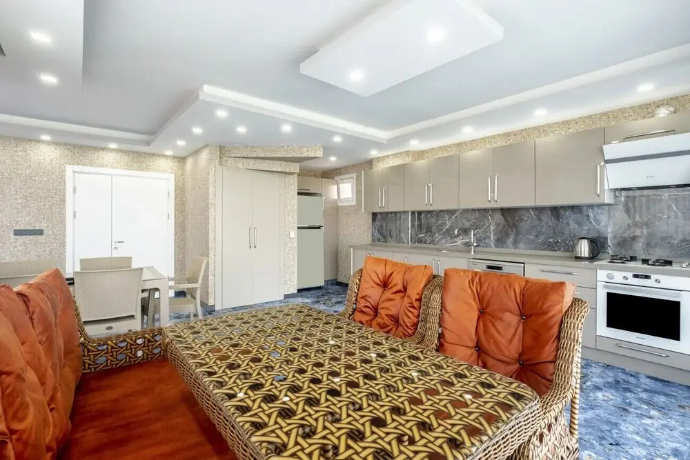 Villa With Private Pool and Garden in Kartepe