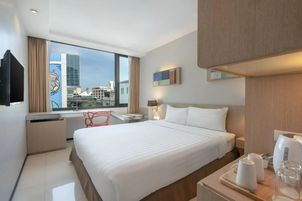 VIC 3 Bangkok Hotel