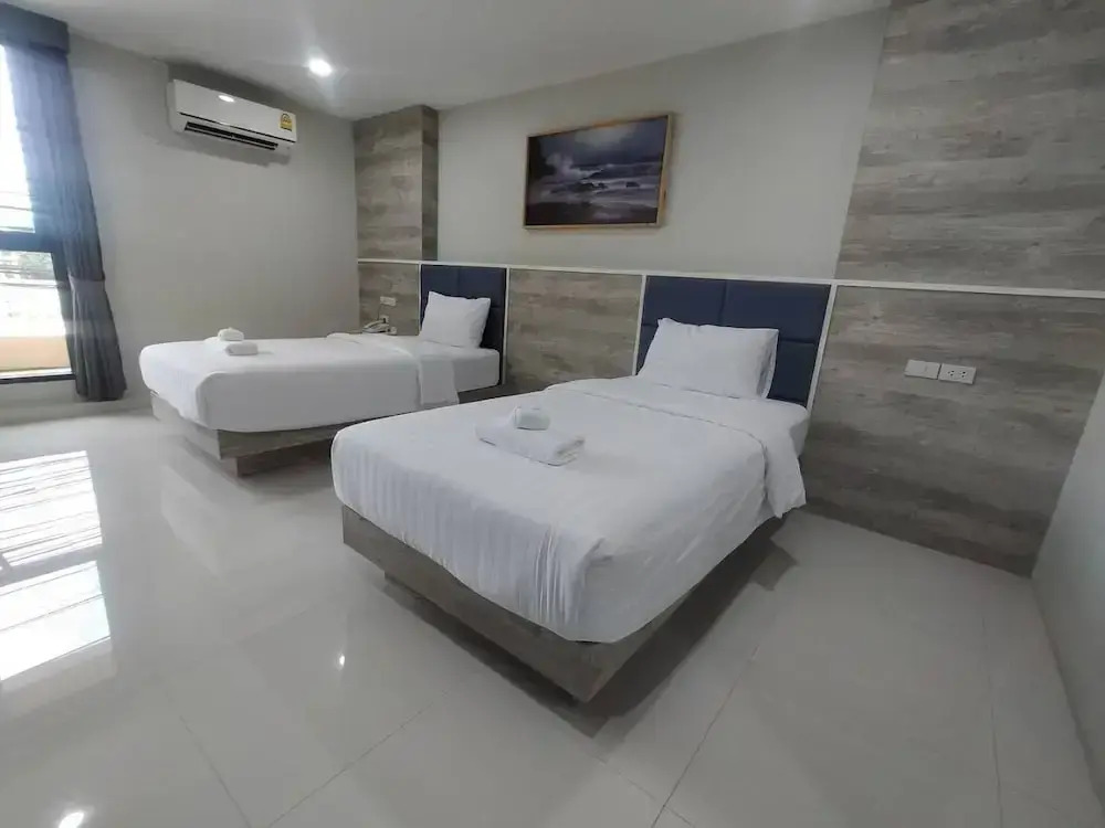 Sattahip 9 Boutique Hotel OYO Rooms