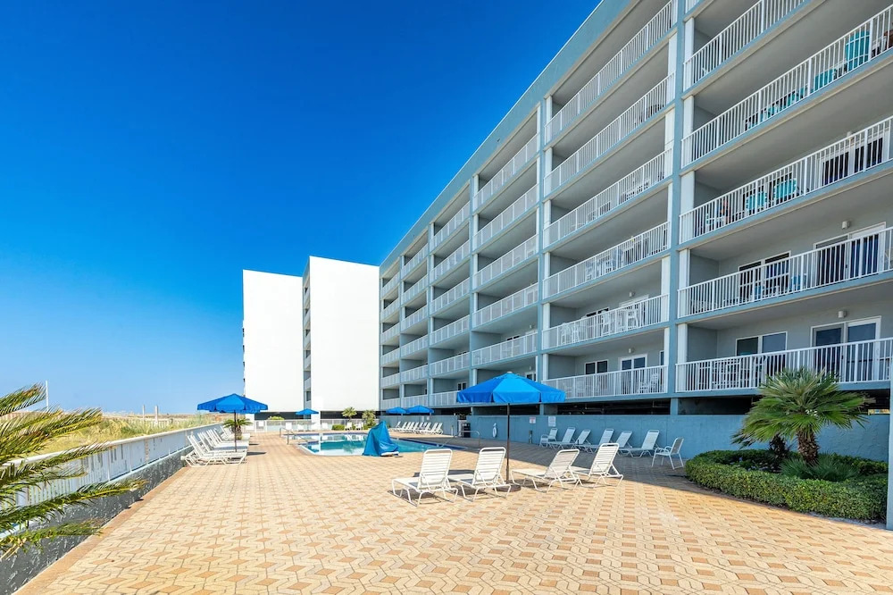 Islander Beach Resort 705 Condo