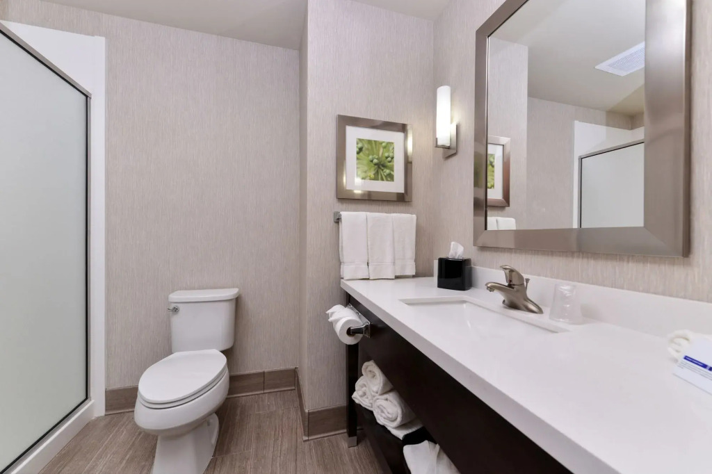 Holiday Inn Express Tomball by IHG