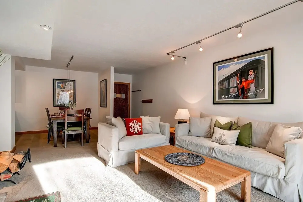 Park Station 147 2 Bedroom Condo by RedAwning