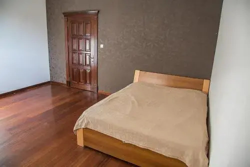 Guesthouse No. 4