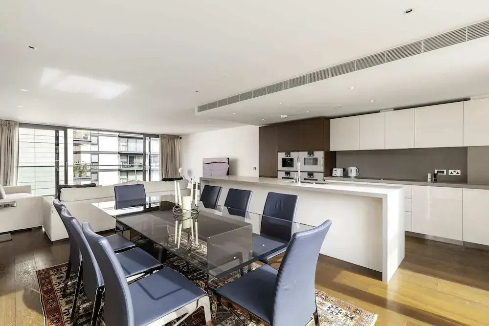Beautiful 4 Bed Abode Near Imperial Wharf