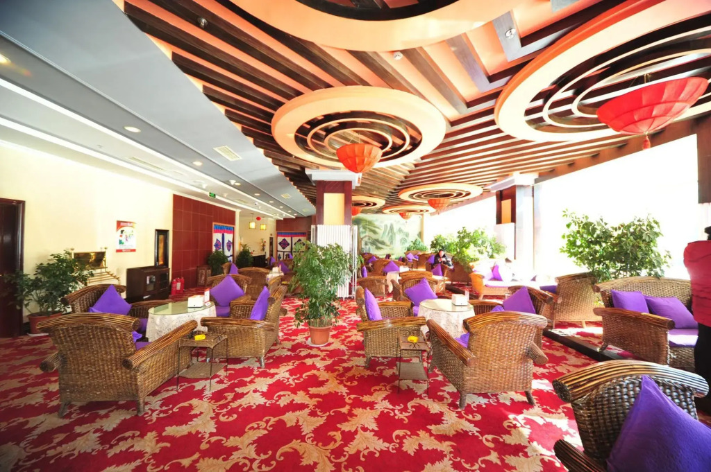 Yalong River Hotel
