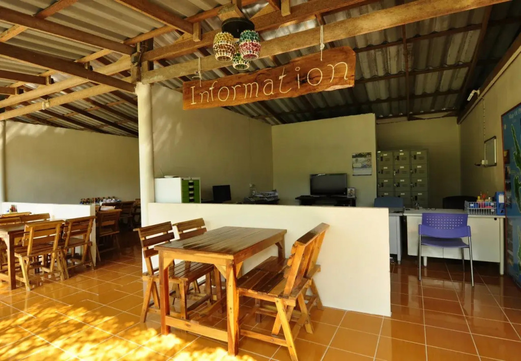 Phi Phi Ba Kao Bay Resort