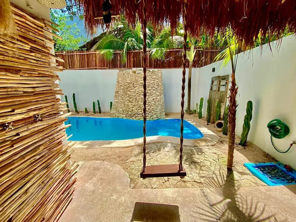 Awesome jungle villa with pool La Veleta