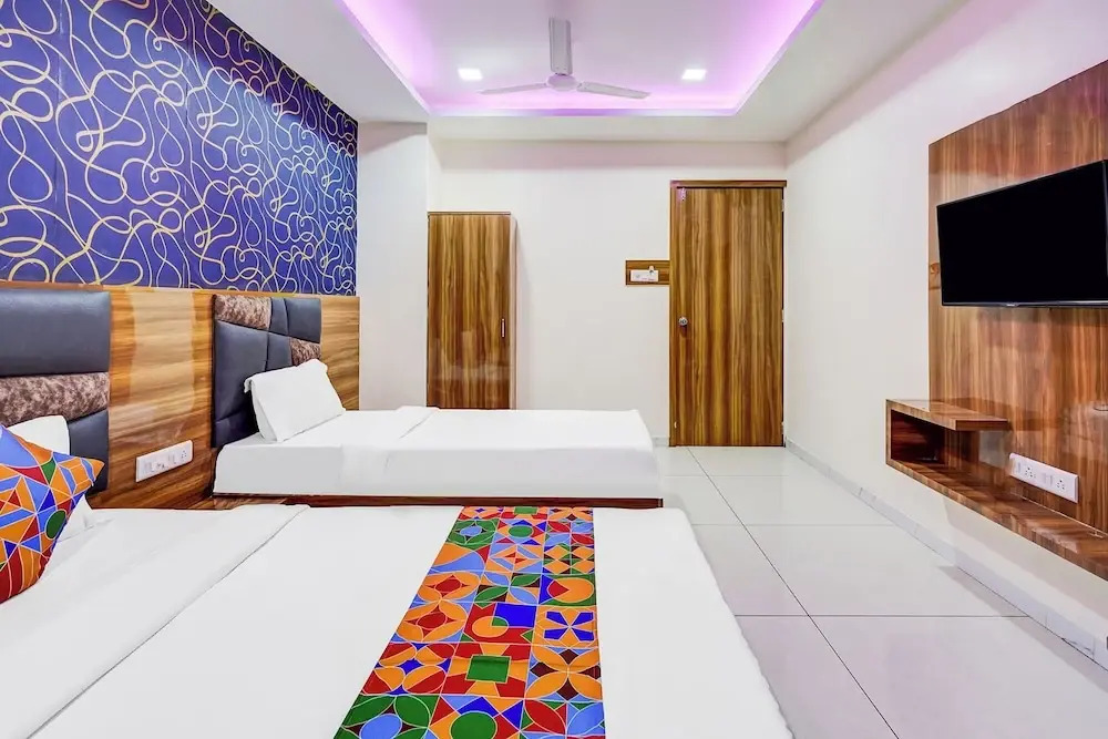 FabHotel Lake View I