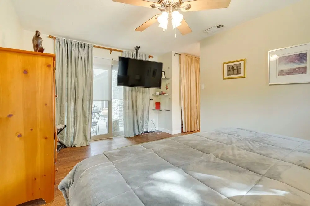 Austin Home Near Zilker Park w/ Yard: Pets Allowed