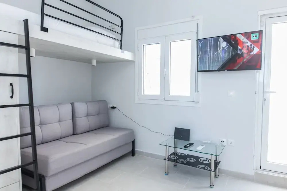 Modern Equipped Studio w View in Kipseli