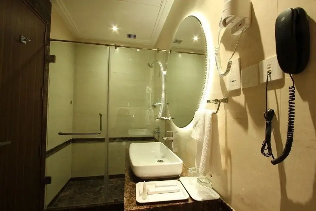 Riverview Hotel