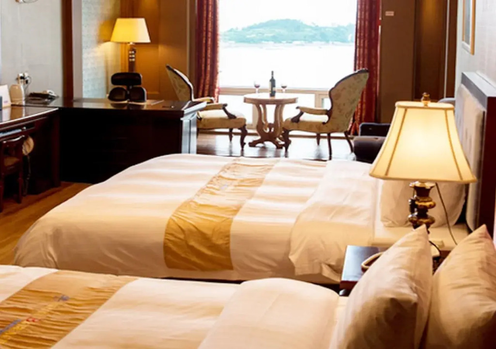 Yeosu Beach Hotel