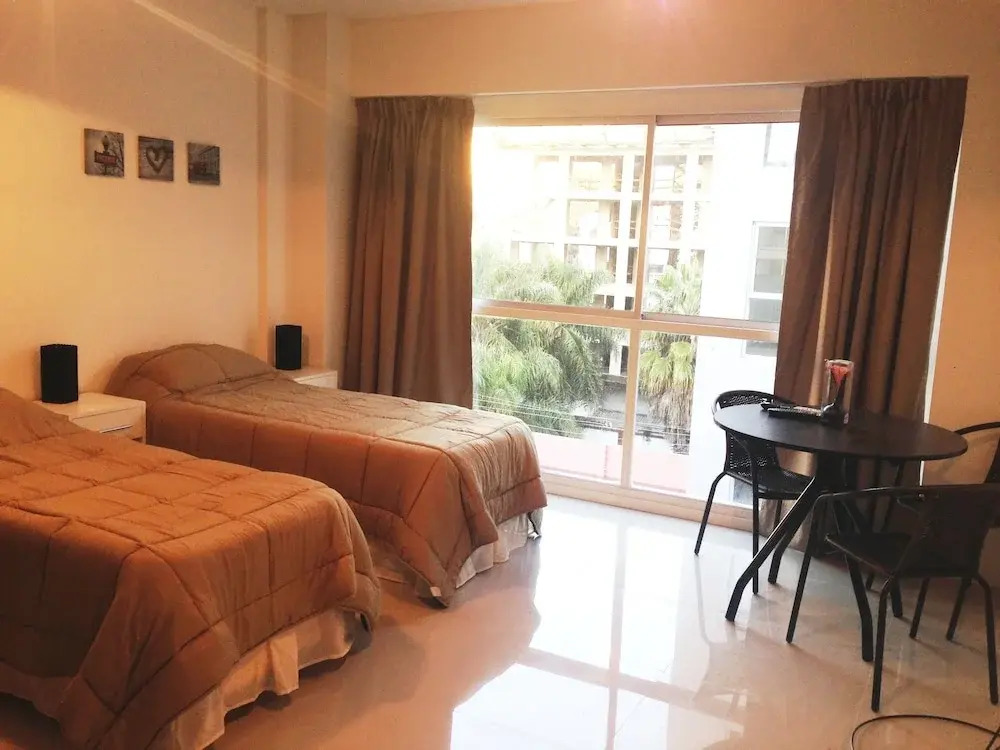 Suite & Studios