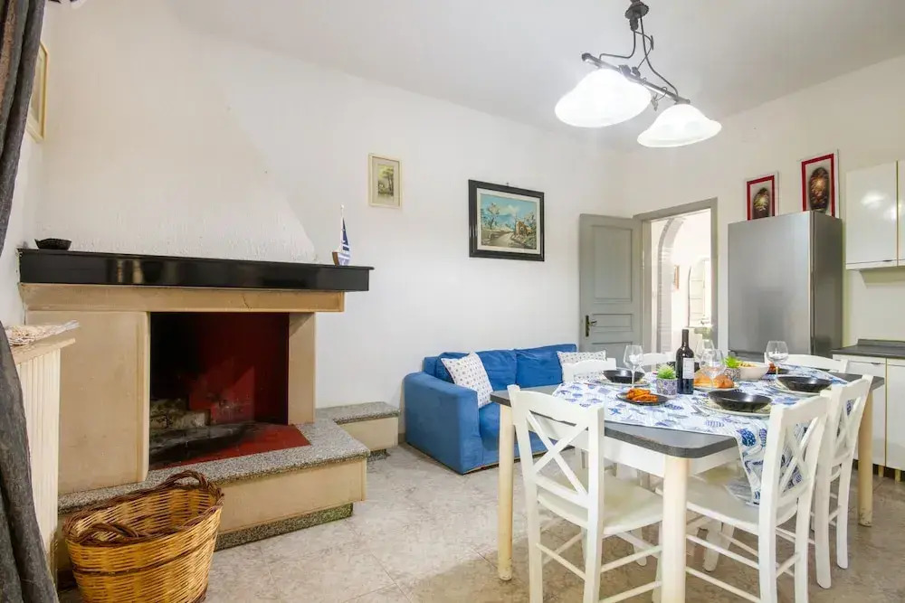 Air-conditioned Villa 300 Meters From Porto Cesareo Beach With Parking